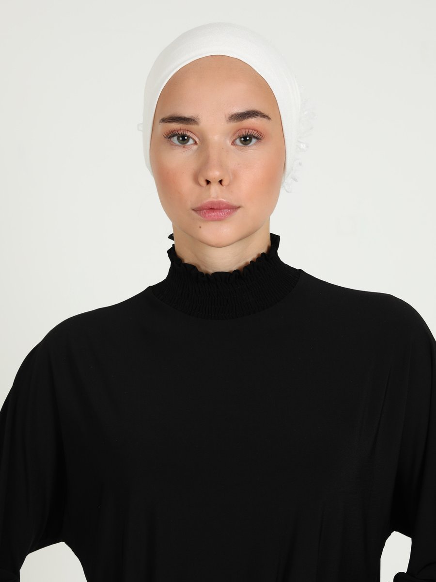 Miray K.beyaz Dikişsiz Fırfırlı Bone