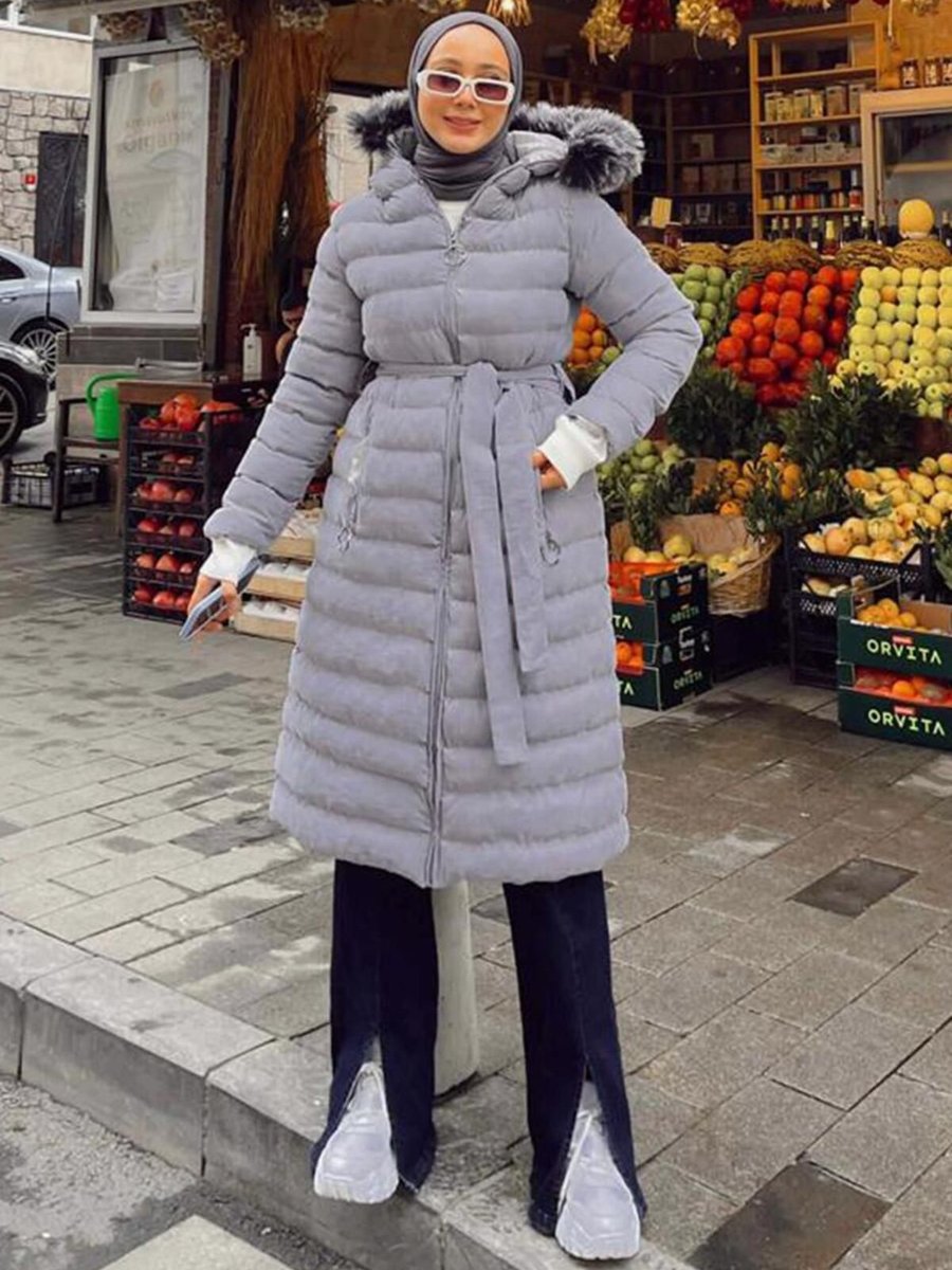 Alvina Kapüşonu Kürk Detaylı Kuşaklı Mont