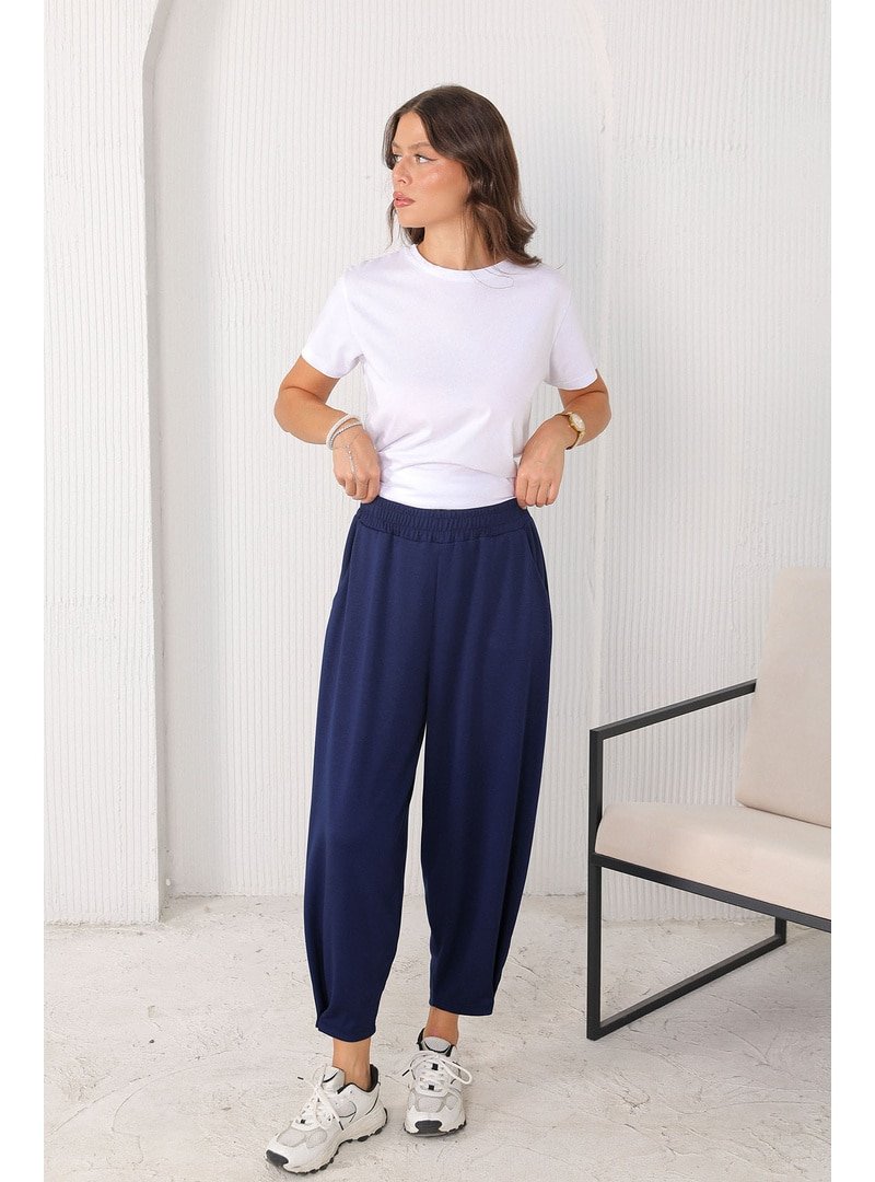Melike Tatar Lacivert Oysho Pantolon