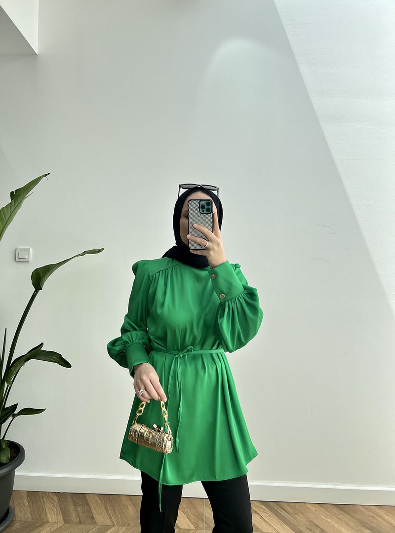 Melike Tatar Benetton Saten Tunik