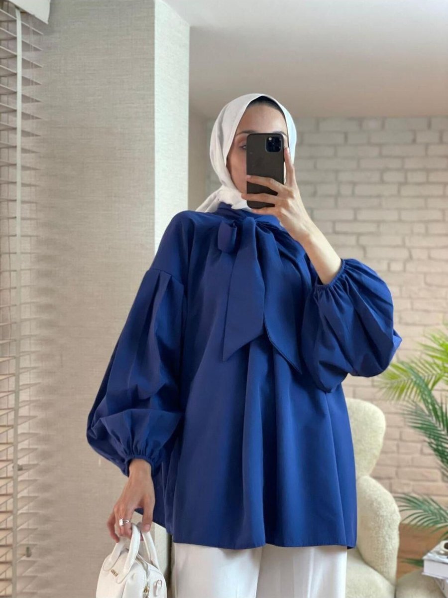 Nergis Neva Butik Yakası Fularlı Piliseli Tunik
