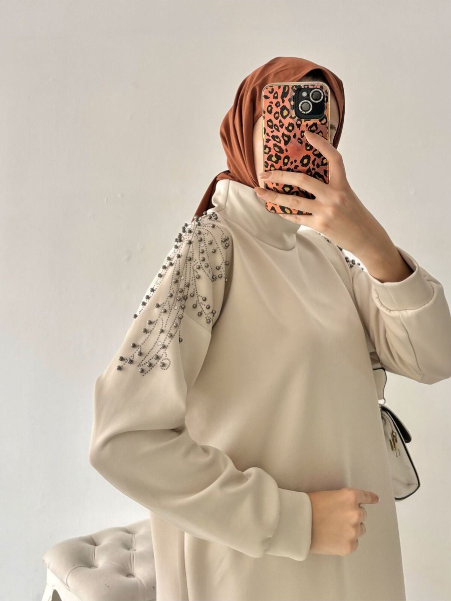 Busta Boutique Omzu Yaprak Desenli Scuba Kumaş Tunik Takım