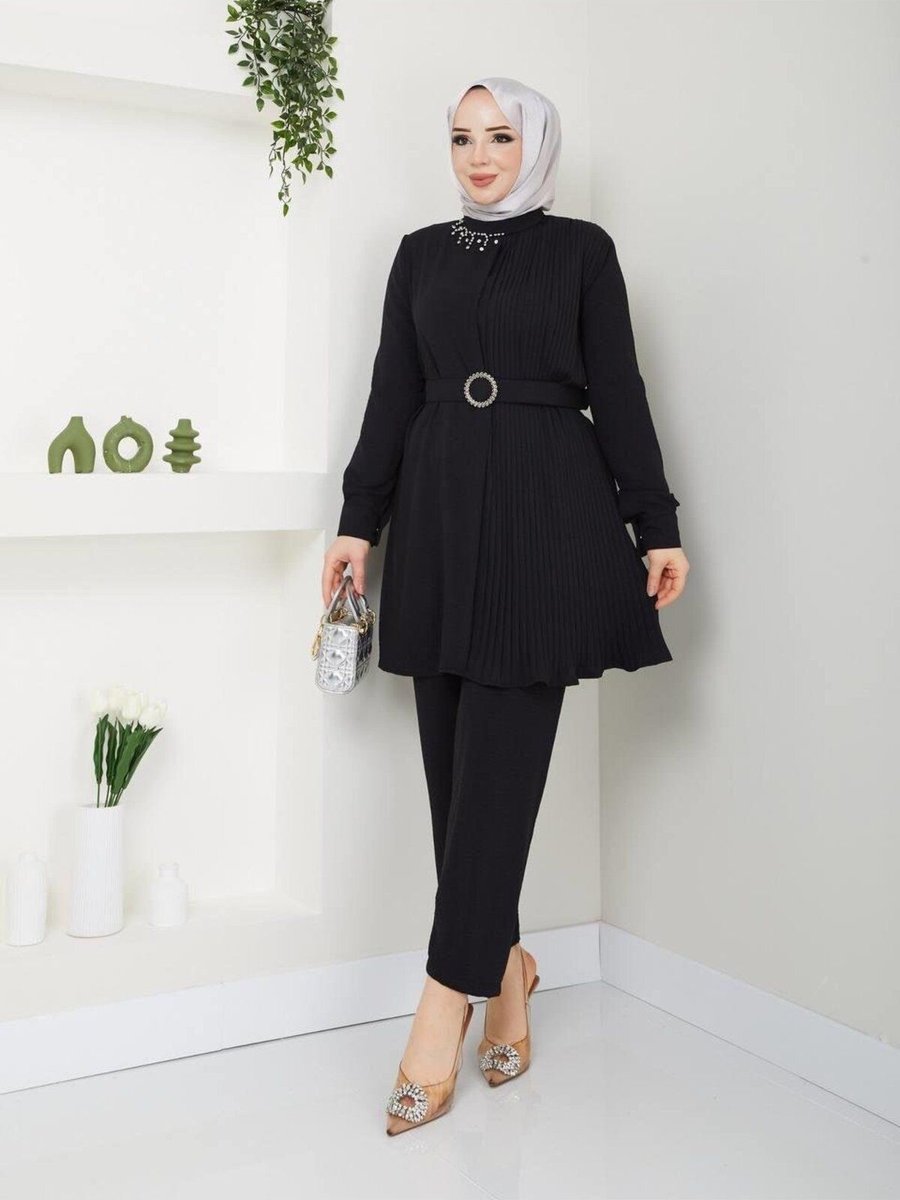Moda Periy Yakası Taşlı Piliseli Tunik Pantolontakım Kombin