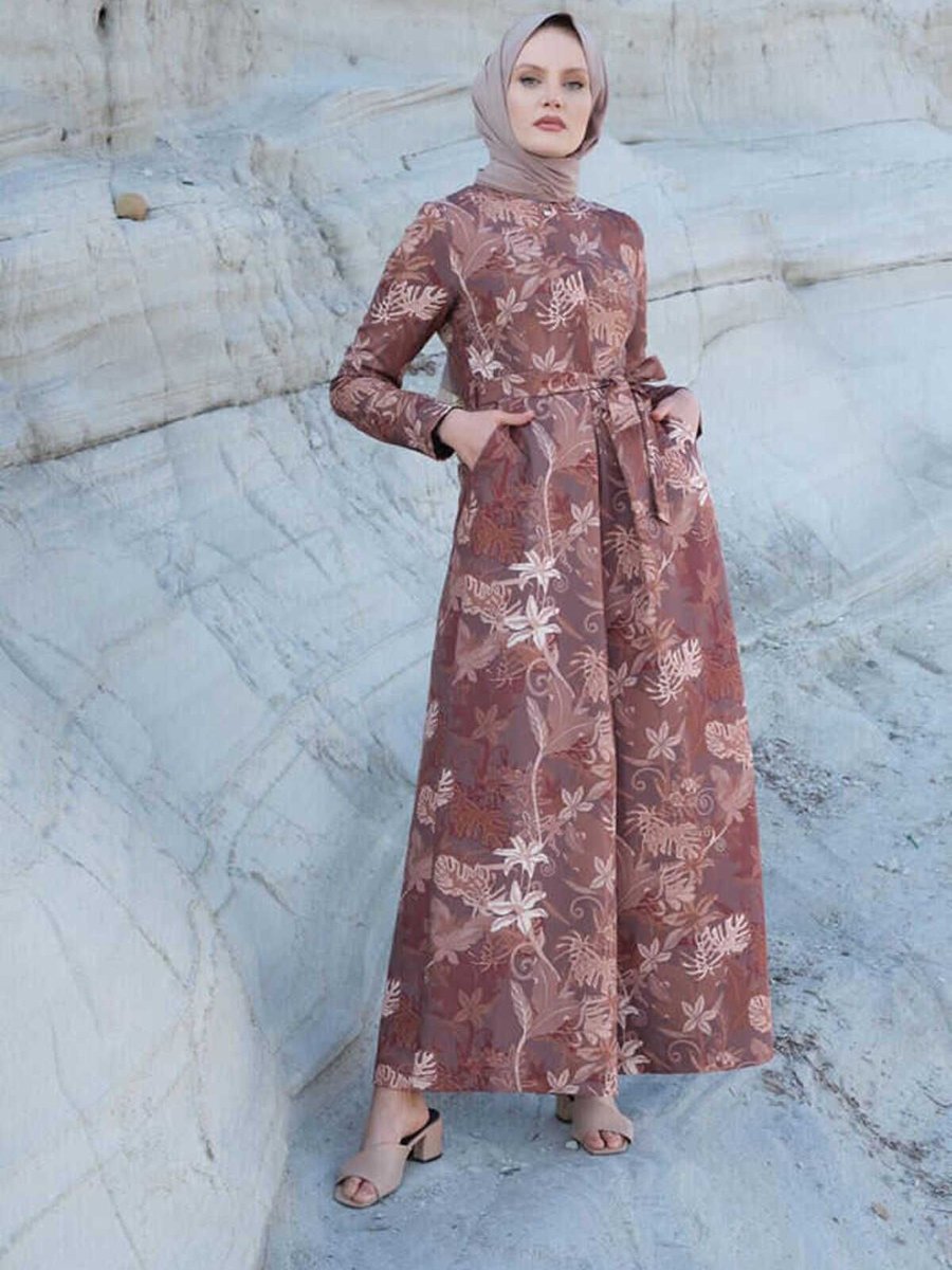 Bym Fashion Güğüs Kısmı Gizli Düğmeli Bel Kuşaklı Baskı Desenli Tulum Kahverengi