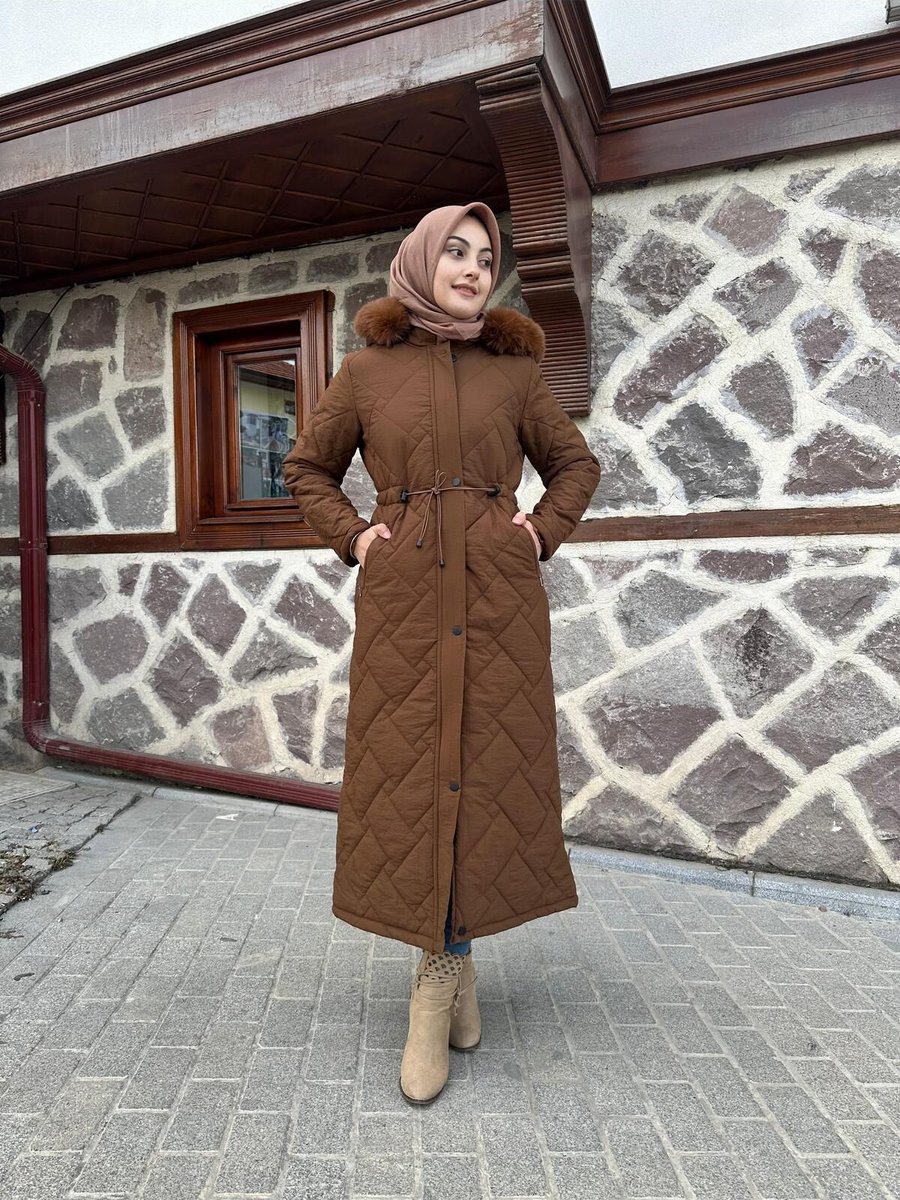 Sümeyra Majör Kapitone Kaban