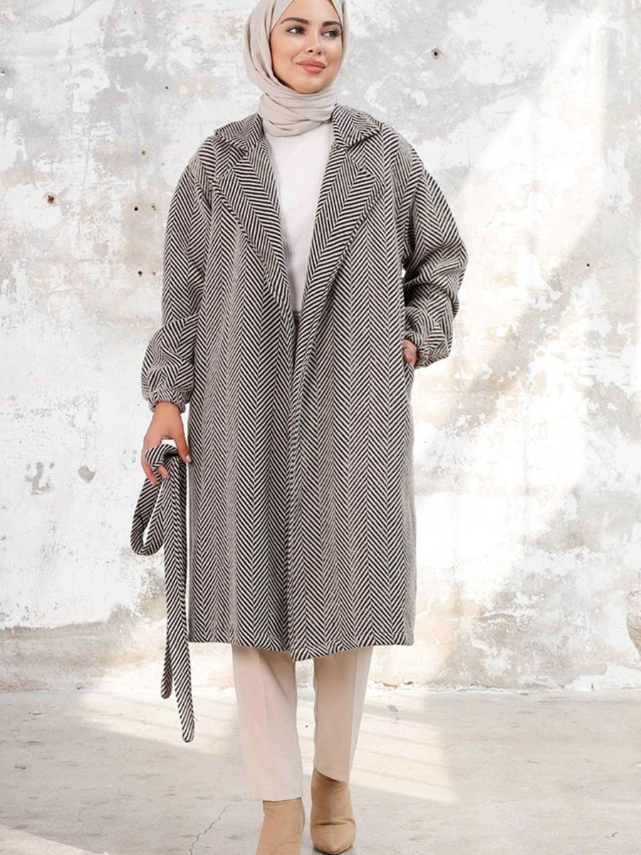 Bestenur Esilay Kuşaklı Oversize Kap Vizon