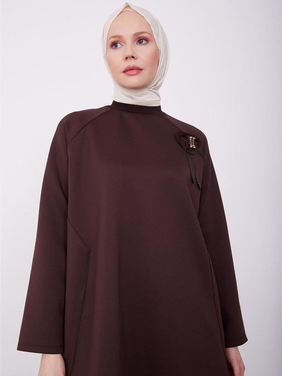 Armine Broş Detaylı Tunik Acı Kahve