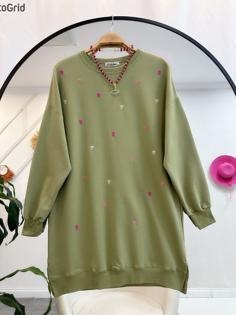 Yedilale Küçük Kalp İşlemeli Sweat