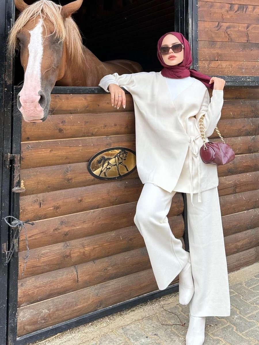 Haza Moda Maça İpli Triko Takım Ekru