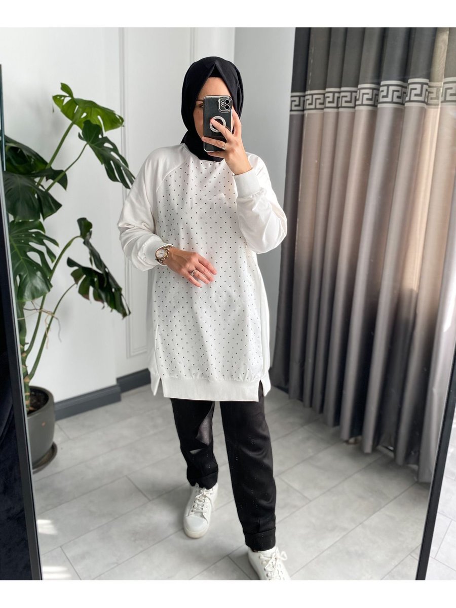 Puane Önü Komple Taş Baskılı Sweatshirt