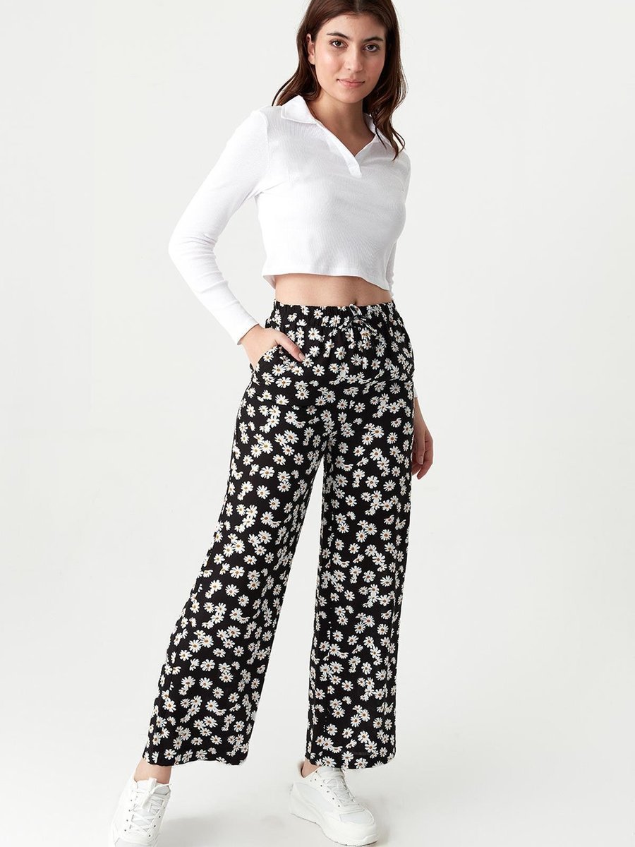 Select Moda Siyah Beli Lastikli Geniş Paça Pantolon
