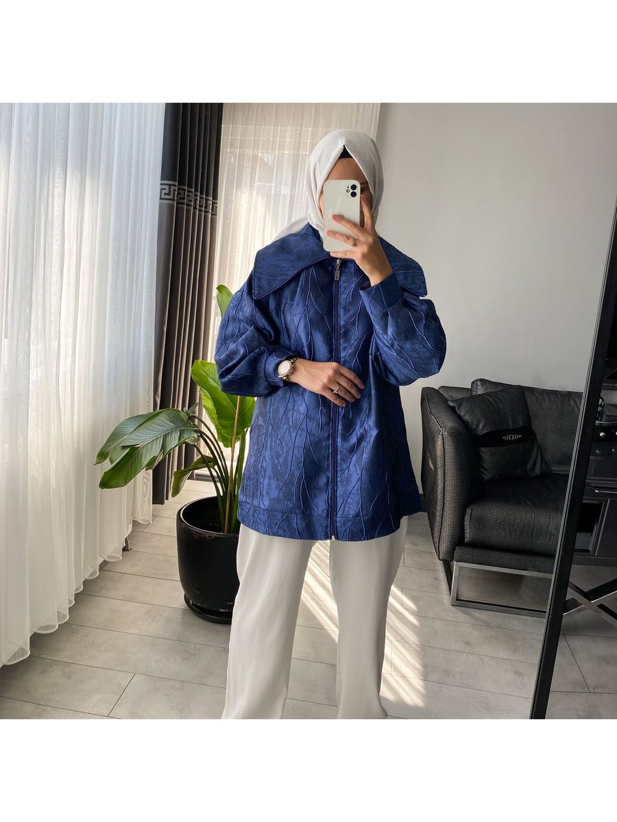Melike Tatar Organze Kendinden Desenli Fermuarlı Ceket