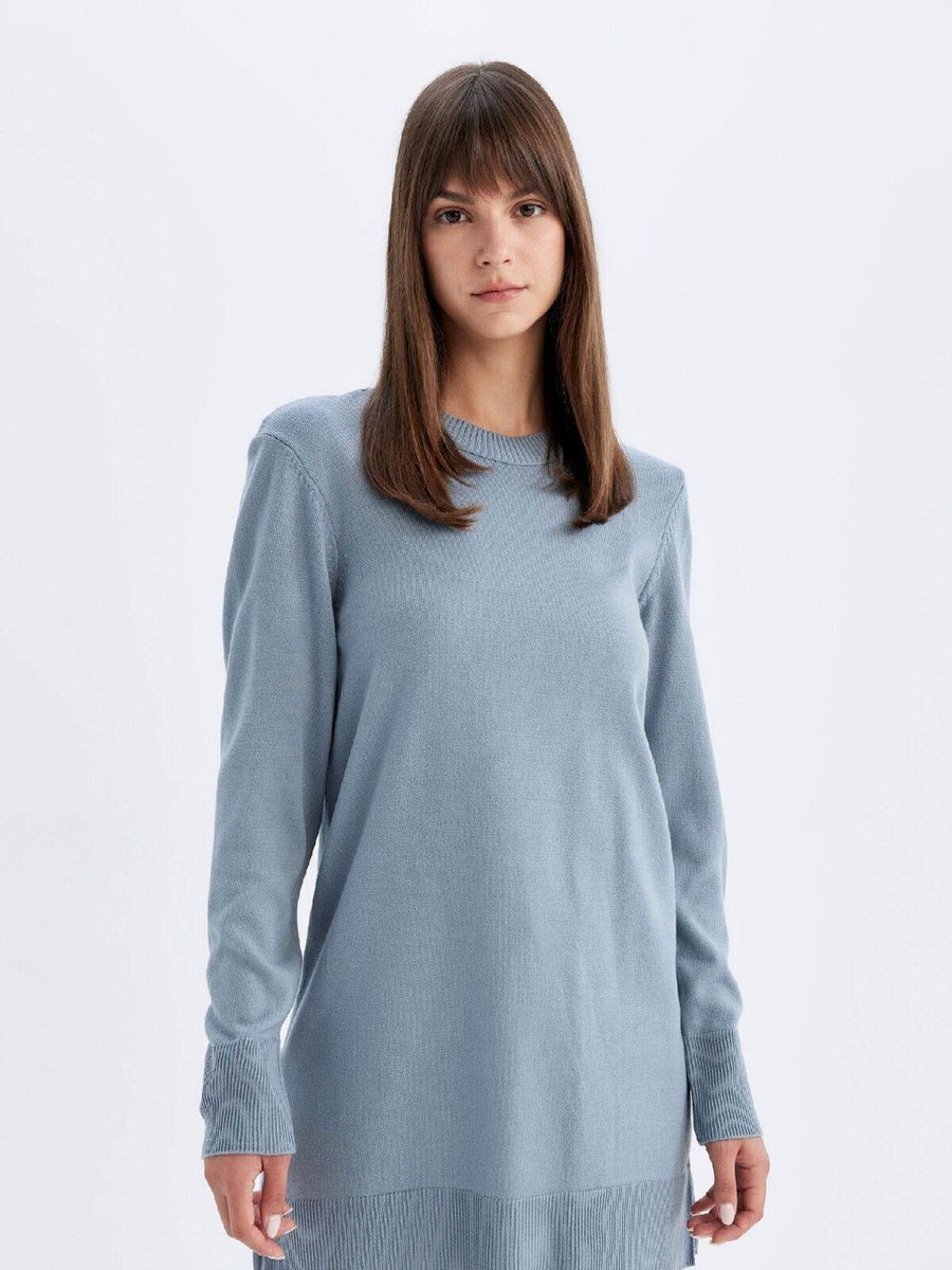 Defacto Regular Fit Bisiklet Yaka Yandan Yırtmaçlı Basic Düz Kazak Tunik H3431az24au