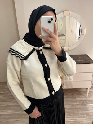 Miraydin Butik Vintage Yaka Düğmeli Etek Üstü Triko Hırka Krem