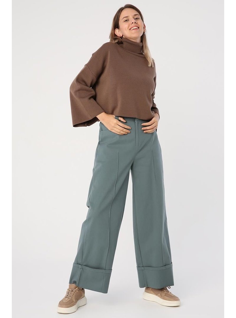 Allday Pamuklu Geniş Paça Katlamalı Pantolon Pastel Yeşili