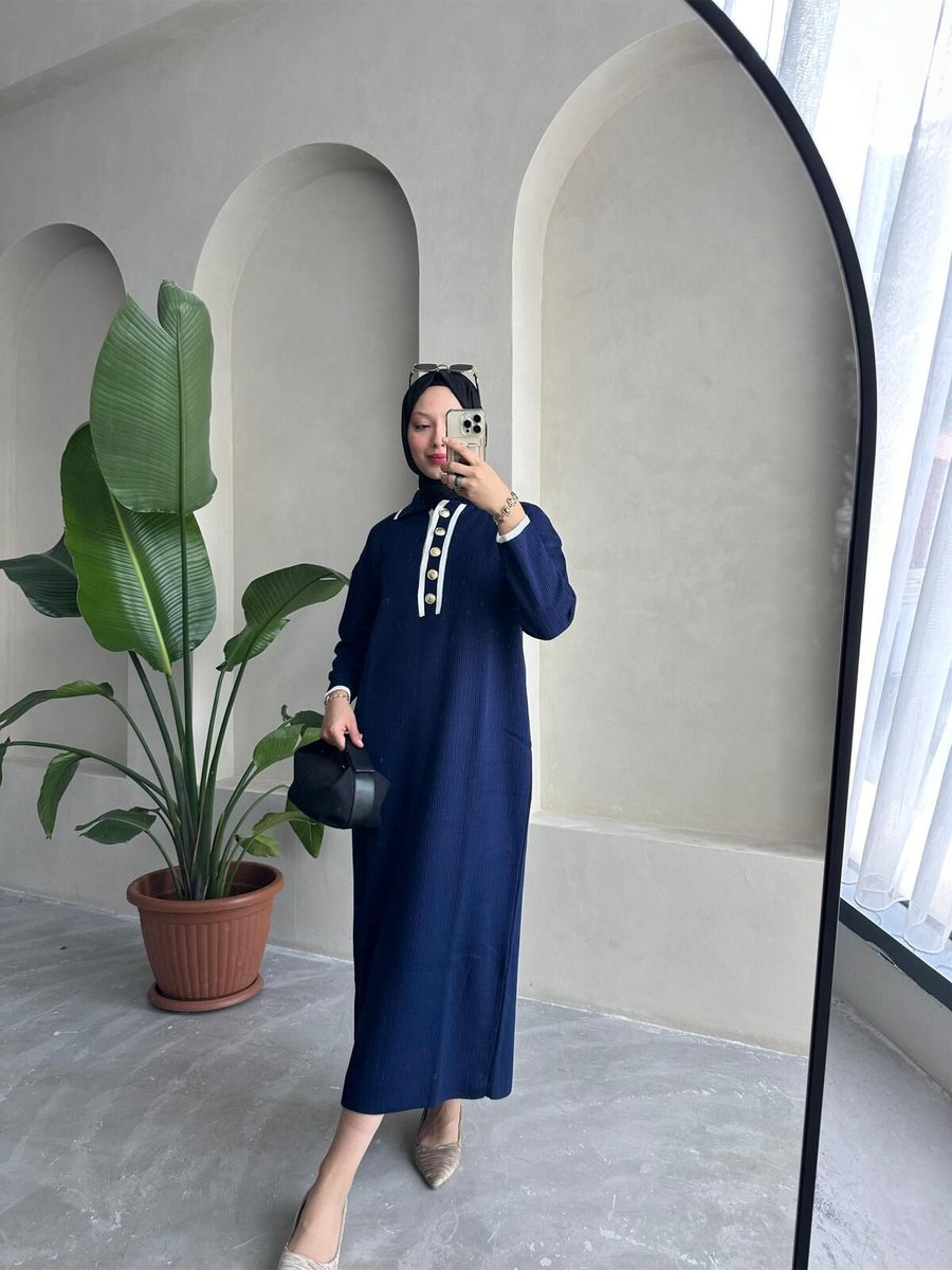 Bahar Altundemir Oversize Düğmeli V Yaka Triko Fitilli Uzun Kışlık Tam Boy Elbise