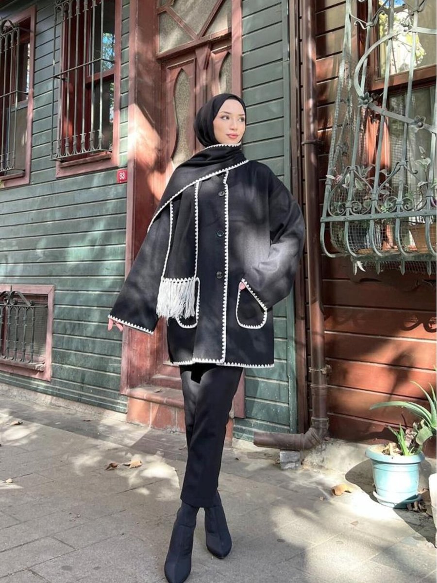 Lamia Giyim Atkı Dolamalı Kaşe Hırka Siyah