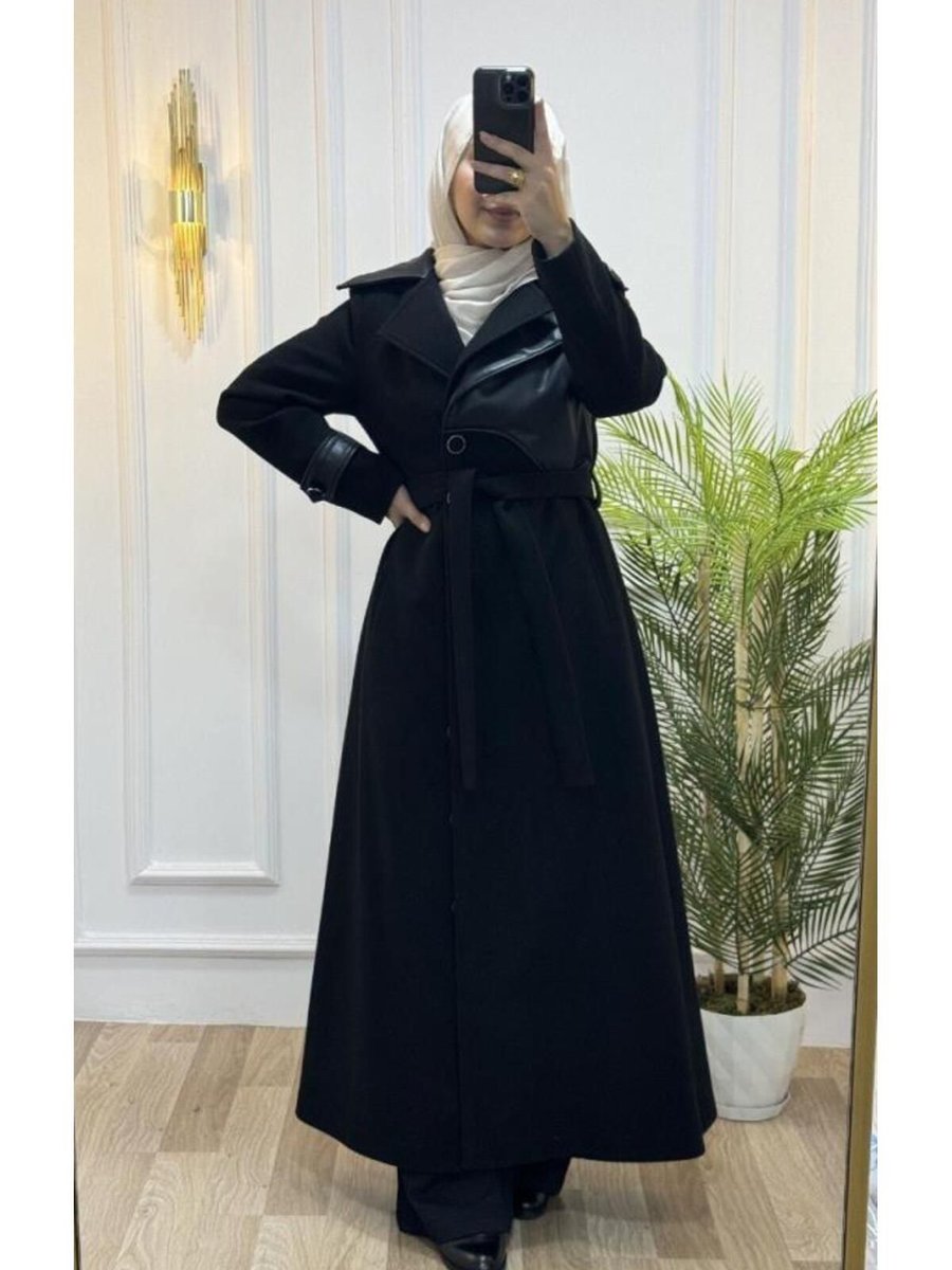 Tebrikler Tekstil Yeni Sezon Kadın İçin Tesettürlü Ve Şık Bir Kışlık Mont Model