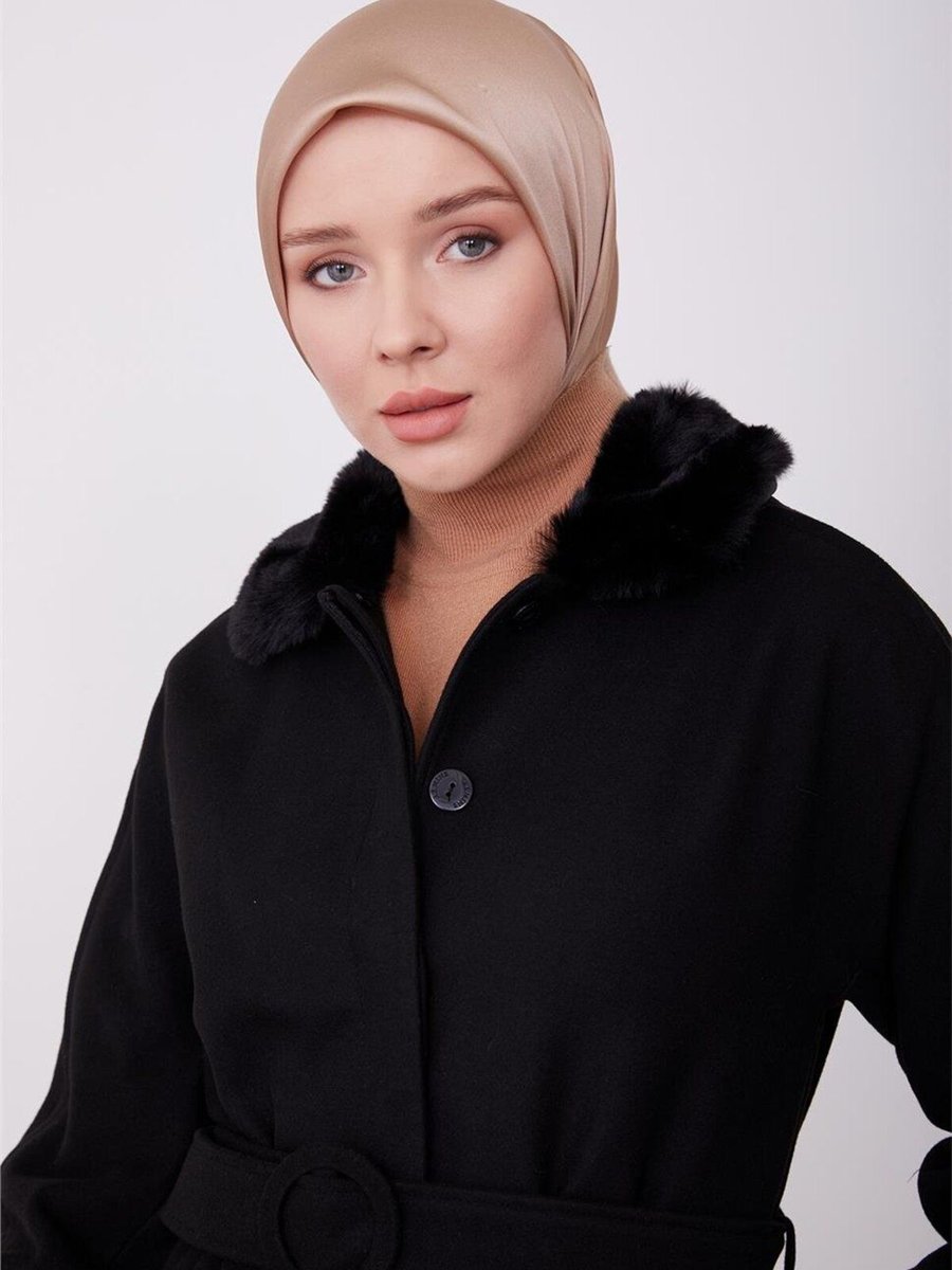 Armine Seyyar Kürklü Fit Manto Siyah