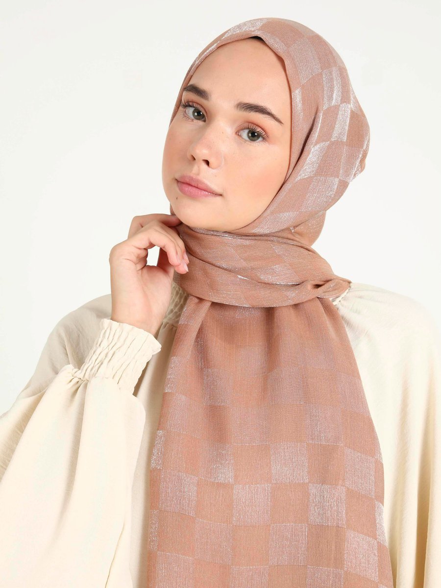 Miray Bal Köpügü Dama Karla Şal
