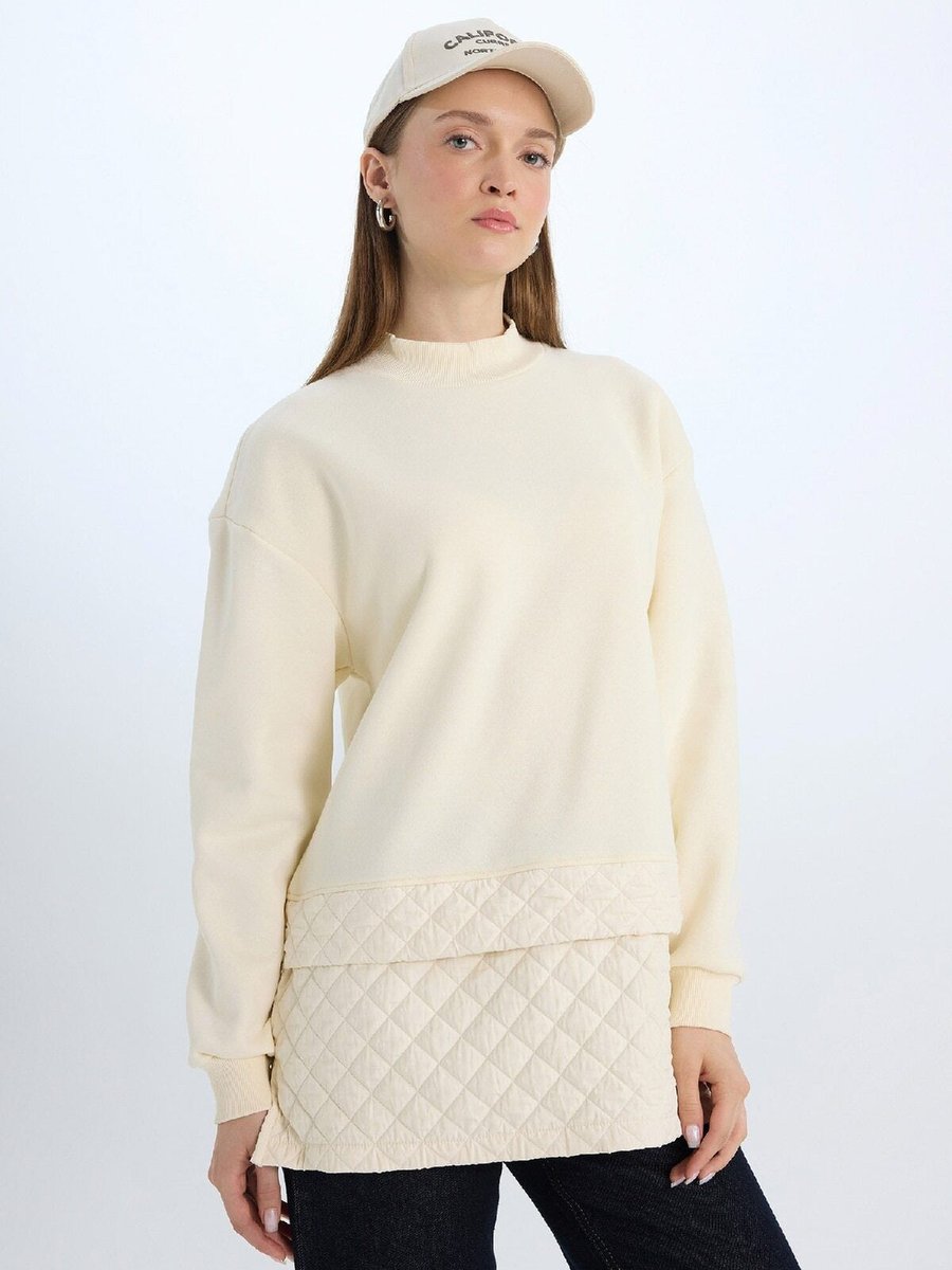 Defacto Relax Fit Bisiklet Yaka Kapitone İçi Yumuşak Tüylü Kalın Kumaş Sweatshirt Tunik E0870ax24wn