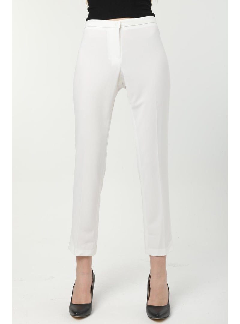 Ladies First Beyaz Arıkan Büyük Beden Krep Dar Paça Pantolon
