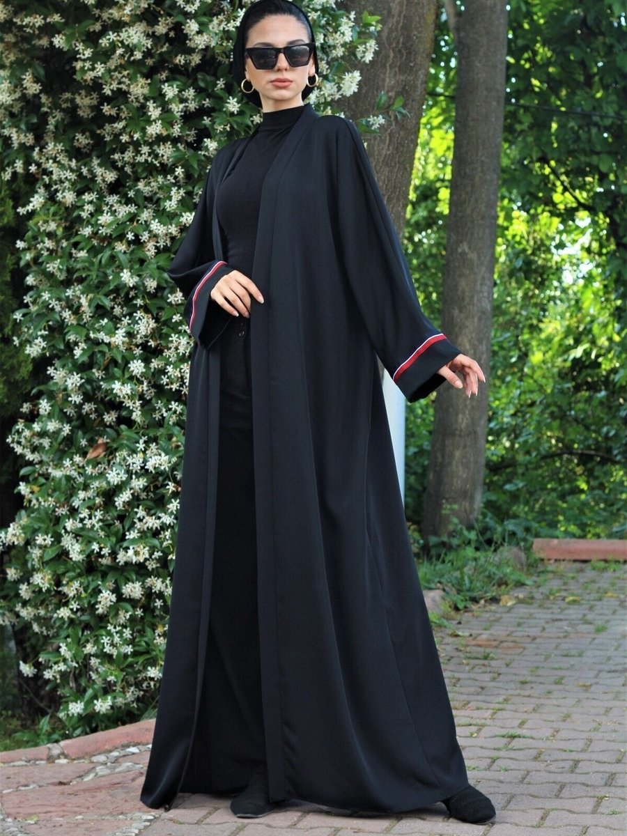 Gabra Siyah Kolu Detaylı Yazlık Abaya Ferace