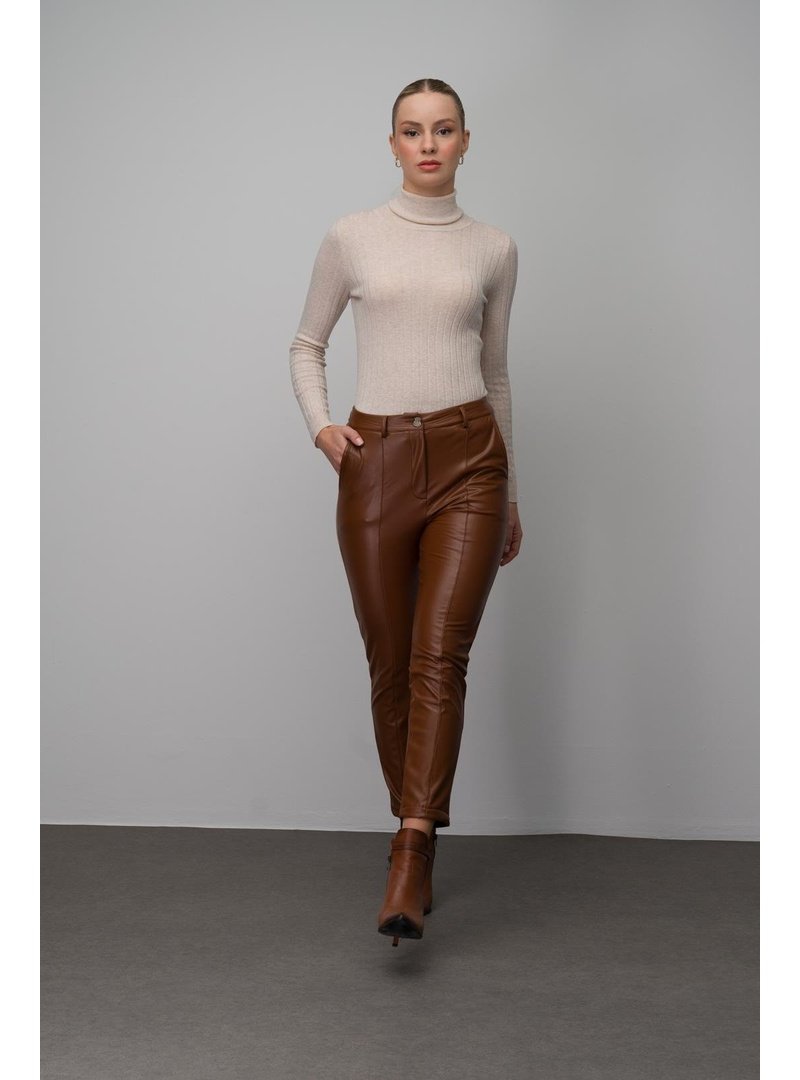 Olcay Taba Deri Görünümlü Dikiş Detaylı Skinny Fit Pantolon