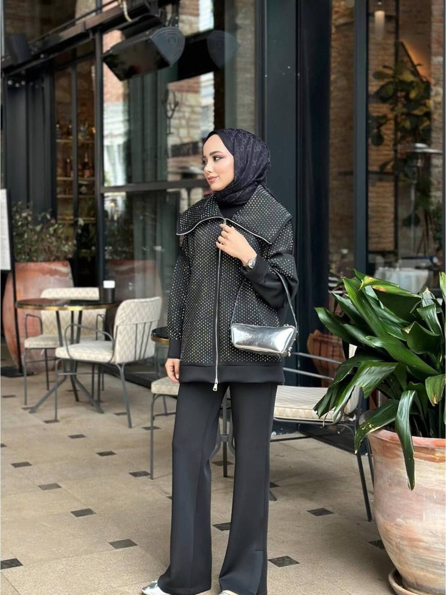 Moda Scuba Siyah Taşlı Takım