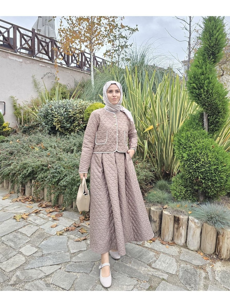 Nantirea Krem Kapitone Etekli Takım Tesettür