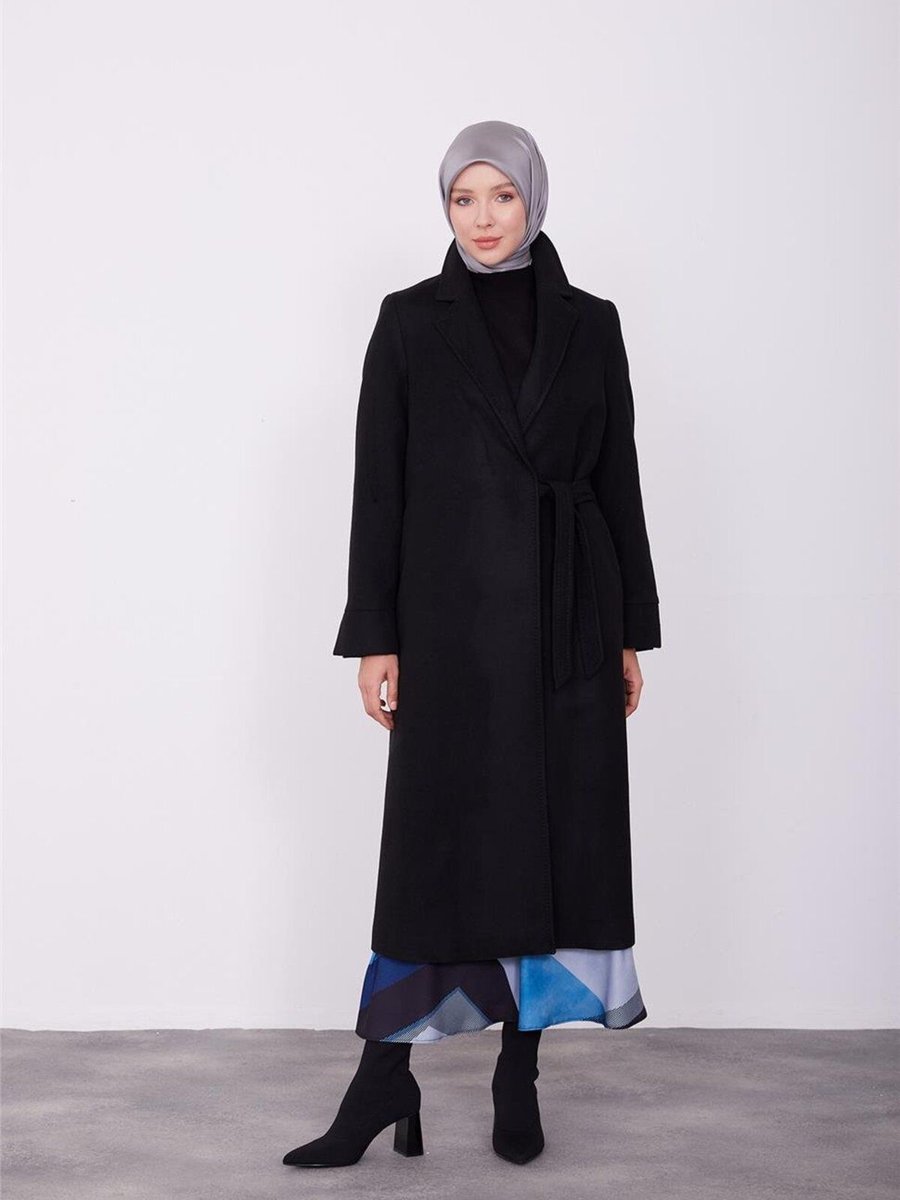 Armine Yandan Bağmalı Kaban Siyah