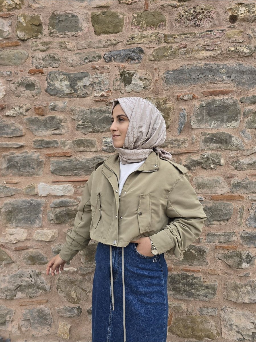 Nantirea Haki Kısa Etek Üstü Trenç Ceket