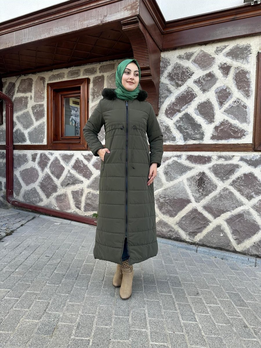 Sümeyra Jan Kapitone Montumuz
