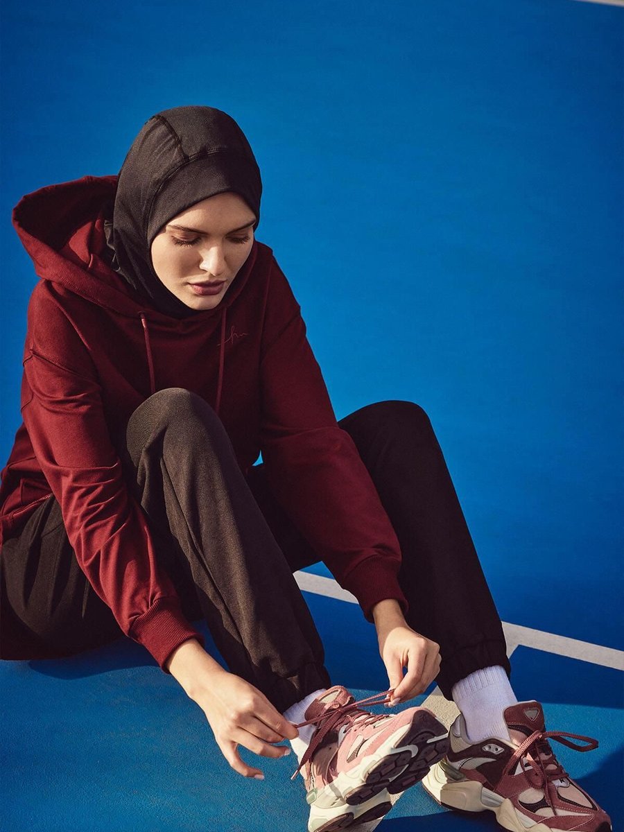 Haşema Yumuşak Dokulu Kapüşonlu Bordo Basic Günlük Sweatshirt Act