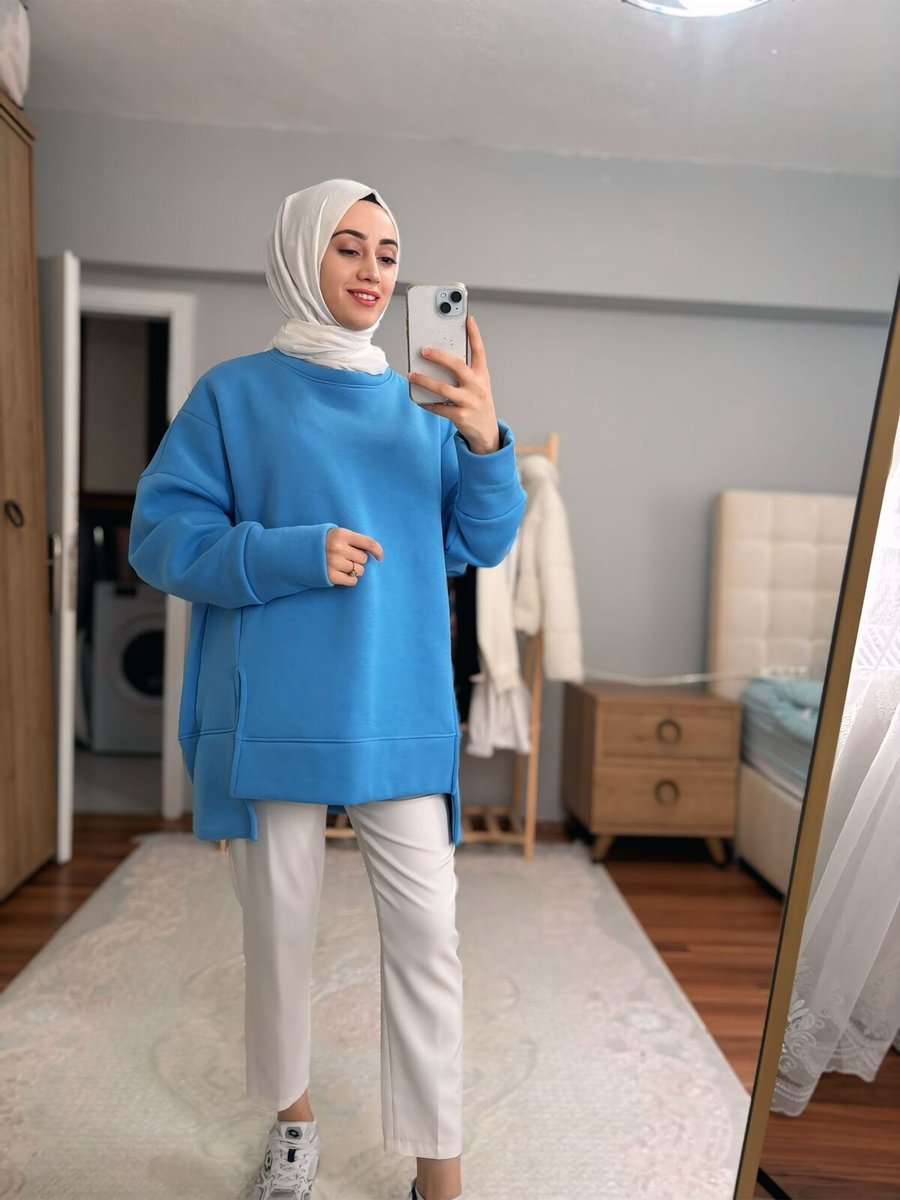 Marka Üç İplik Polar Yırtmaçlı Sweat