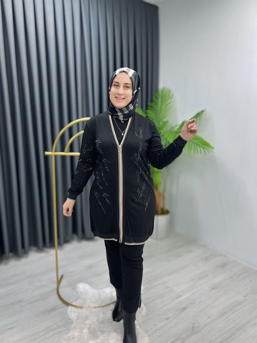 Yelda Fermuarlı Ribana Ve Yazı Detaylı Taşlı Hırka