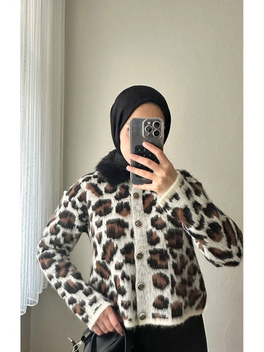 Modamafra Tüylü Düğmeli Leopar Hırka Siyah