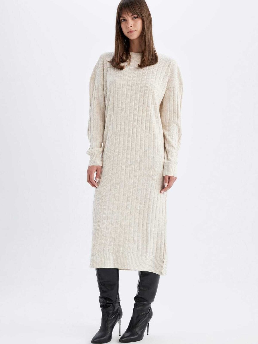 Defacto Regular Fit Yarım Balıkçı Yaka Basic Düz Uzun Kollu Triko Elbise W0986az24wn