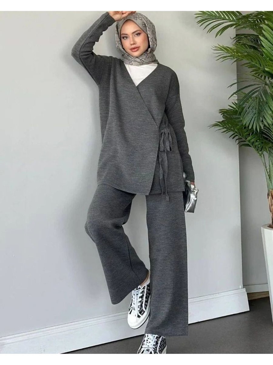 Butik Şenel Çapraz Bağlamalı Triko Takım