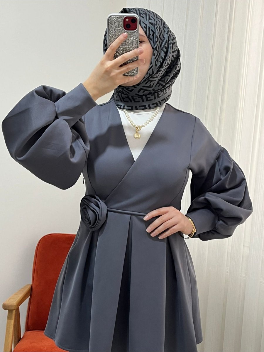 Moda Duall Gül Detaylı Takım