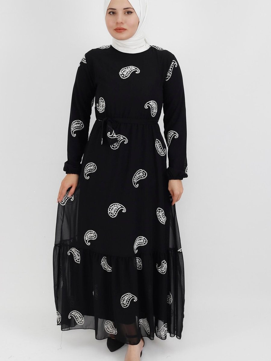 Butik Siyah Nakış Detaylı Şifon Kumaş Elbise