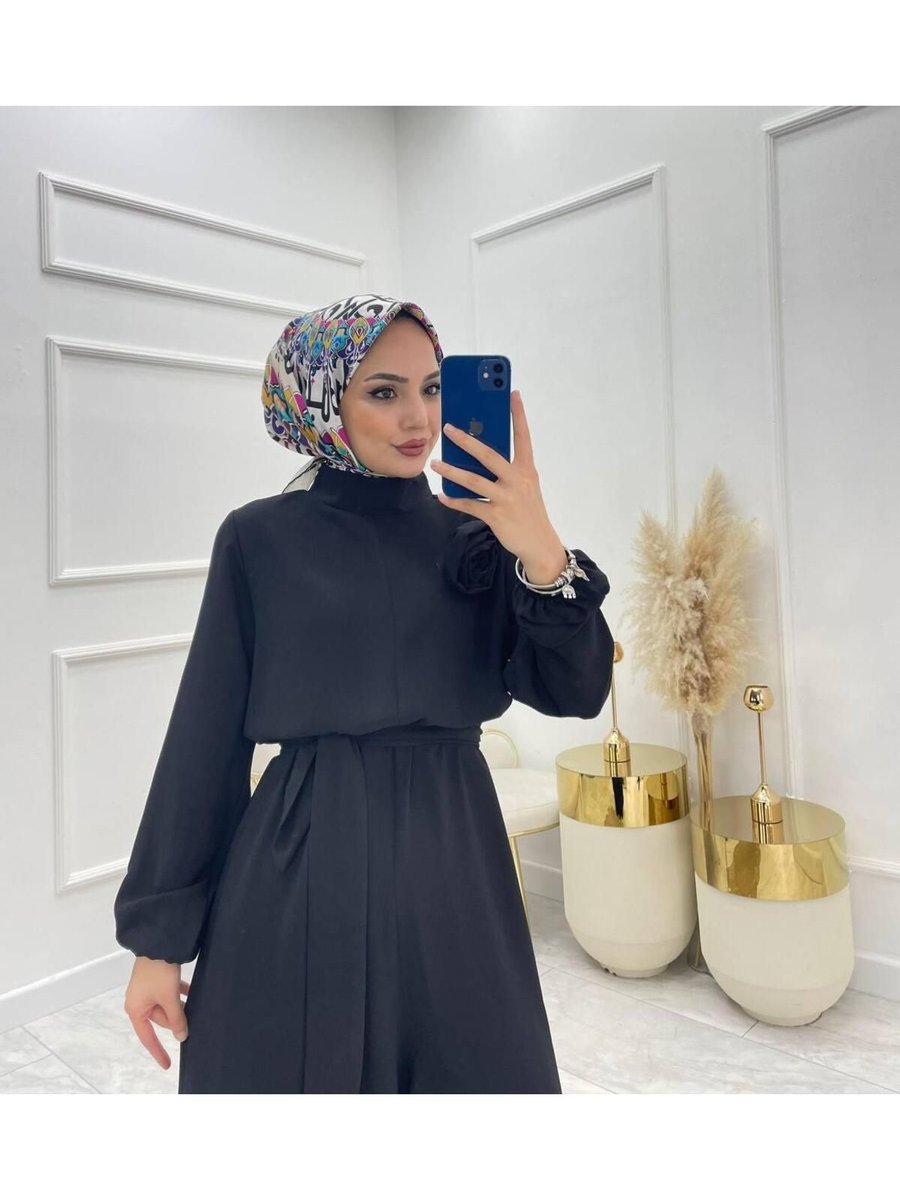 Butik Sökülebilen Gül Detaylı & Beli Kuşaklı Tulum