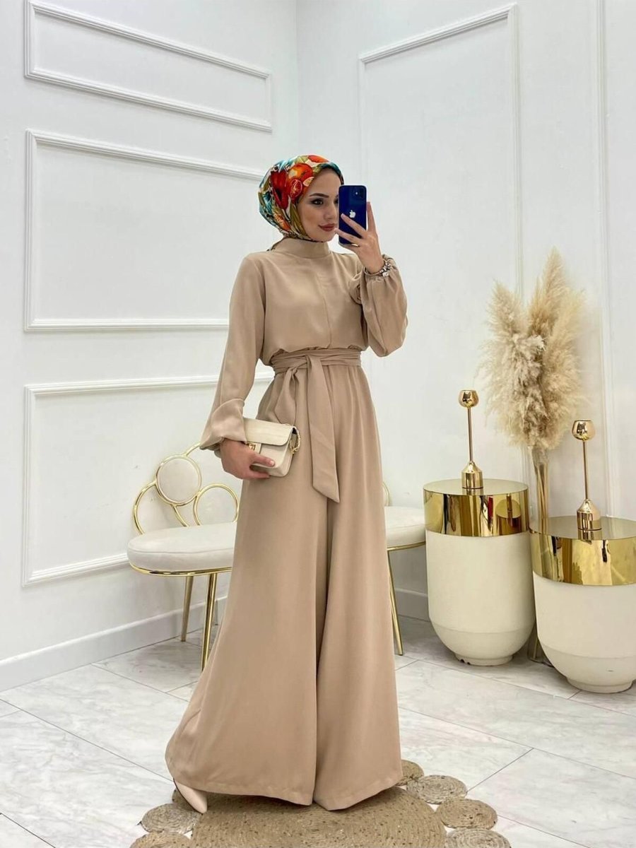 Butik Sökülebilen Gül Detaylı & Beli Kuşaklı Tulum