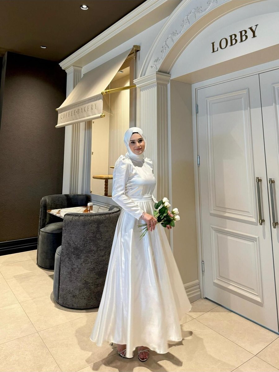 By Atelier Beyaz Sarah Abiye Elbise