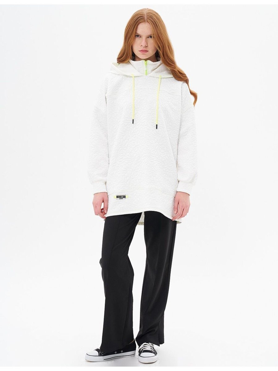 Kayra Dokulu Sweatshirt Optik Beyaz