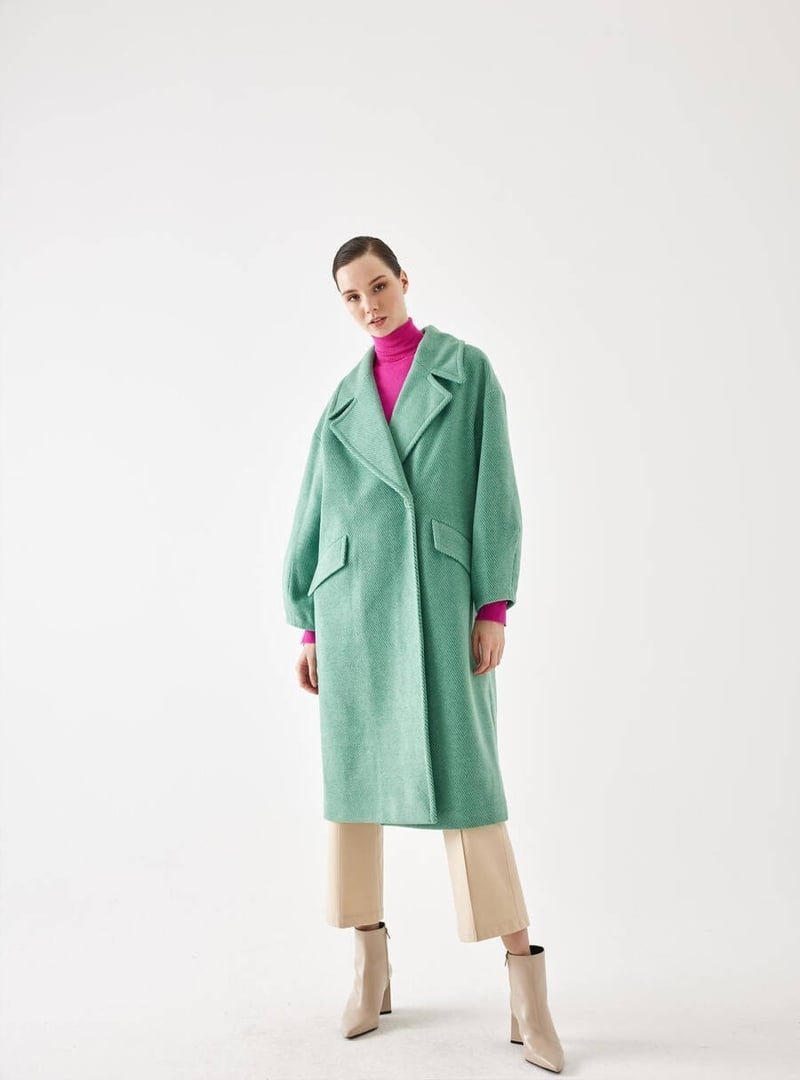 Juste Kol Detaylı Yeşil Çizgili Oversize Kaşe Kaban Standart