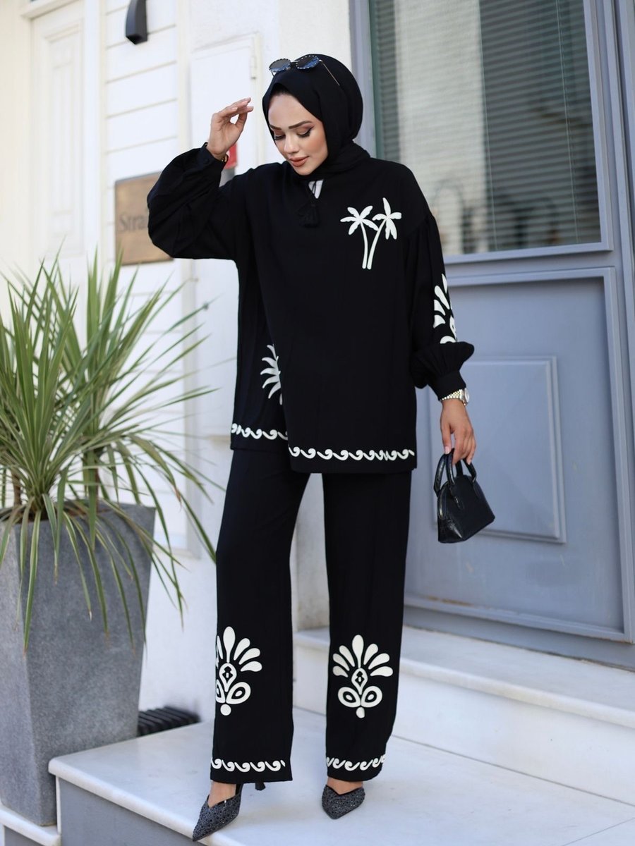 Wovi Moda Takım Kontur Baskı Detaylı