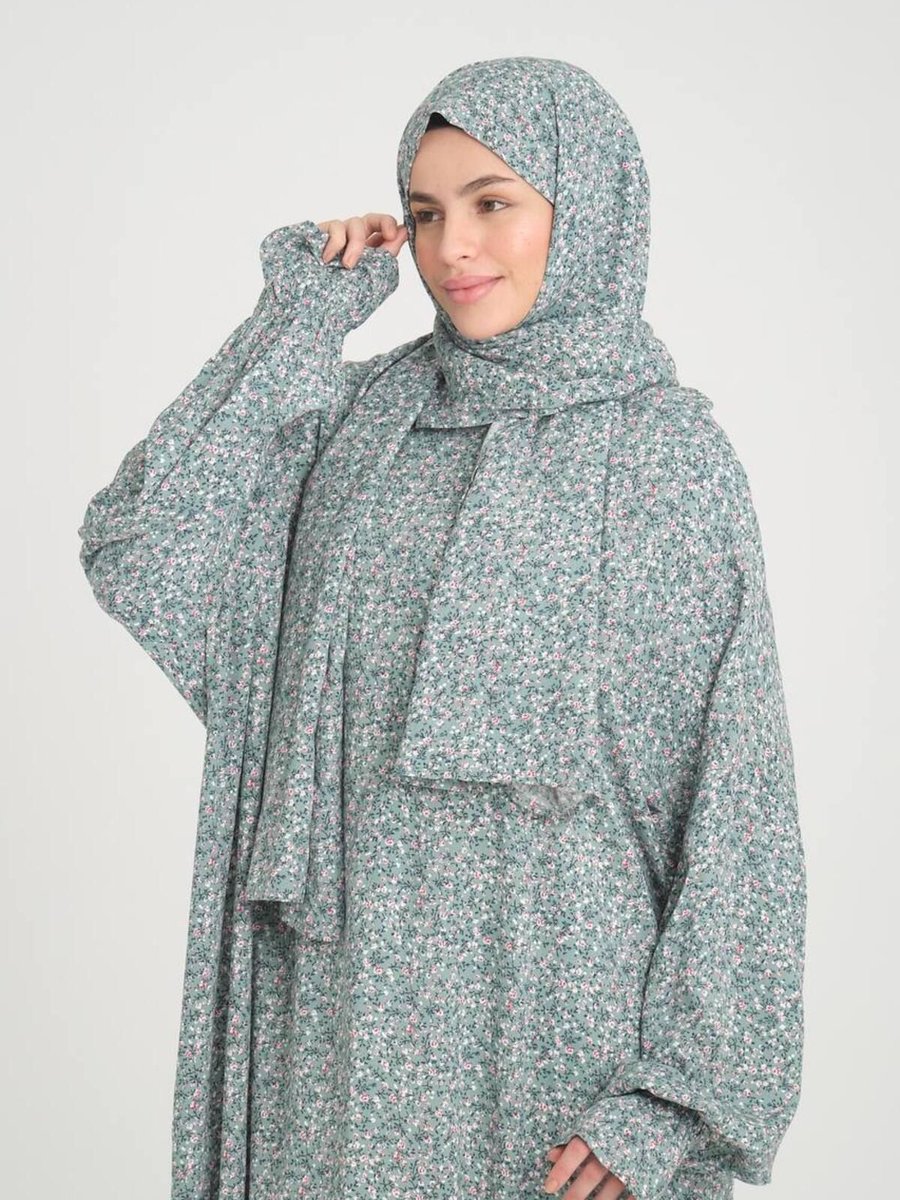 Valens Boutique Namaz Elbisesi Önden Fermuarlı Kendinden Şallı Kadın Tesettür Elbise