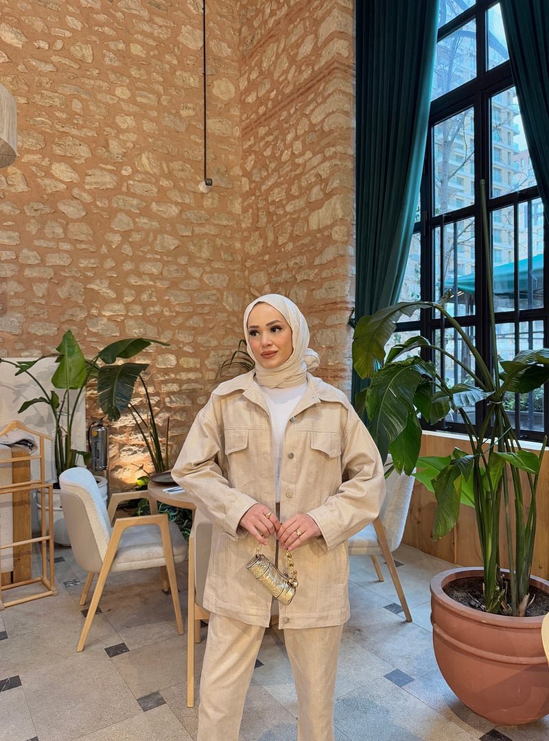 Melike Tatar Gold Gabardin Varaklı Ceket