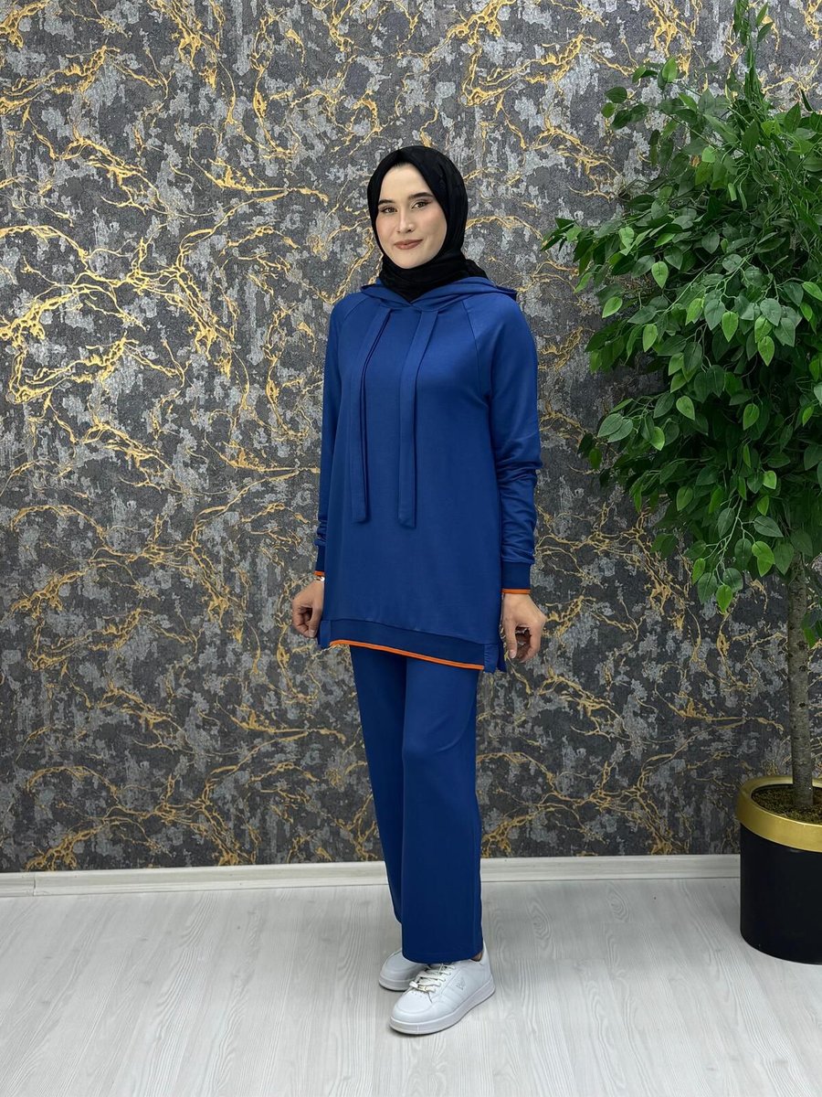 Moda Scuba Kumaş Yarasa Kol Kapüşonlu Takım
